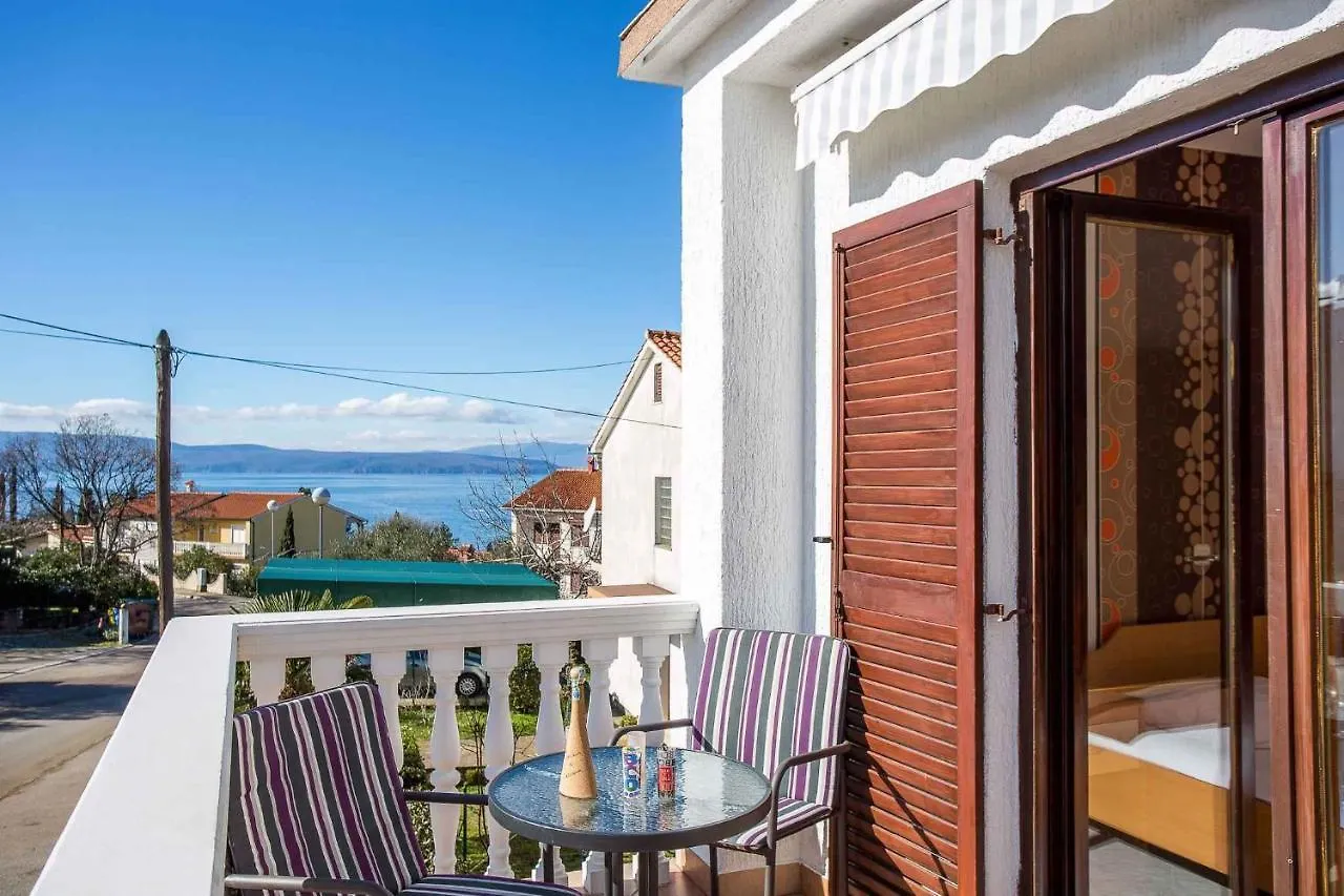 Apartment In Njivice/Insel Krk 13321