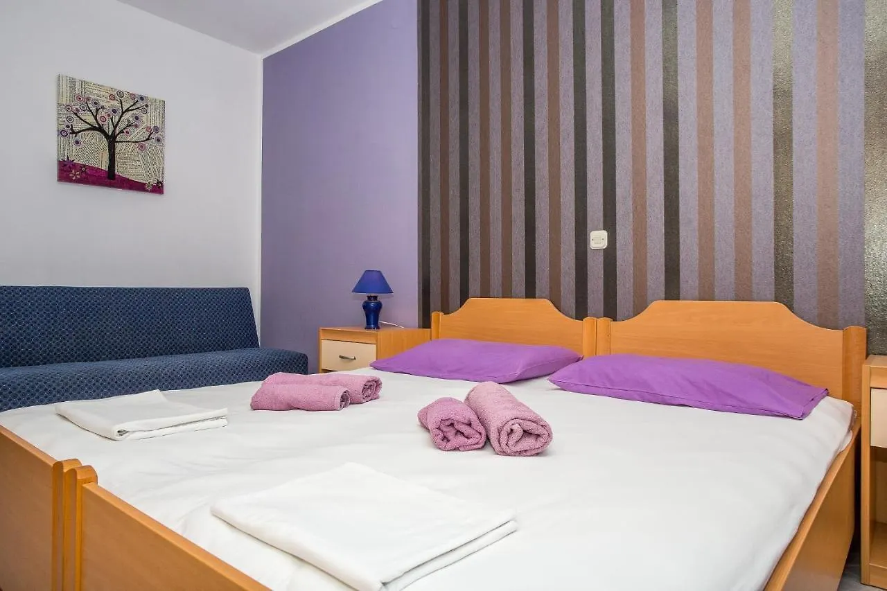Apartment In Njivice/Insel Krk 13321